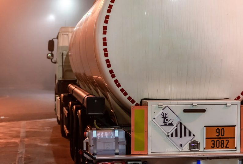 transporte terrestre en Valencia, Transporte de mercancías peligrosas por carretera: desafíos clave y nuevas exigencias, docksdelevante transporte terrestre en Valencia, Transporte de mercancías peligrosas por carretera: desafíos clave y nuevas exigencias, docksdelevante